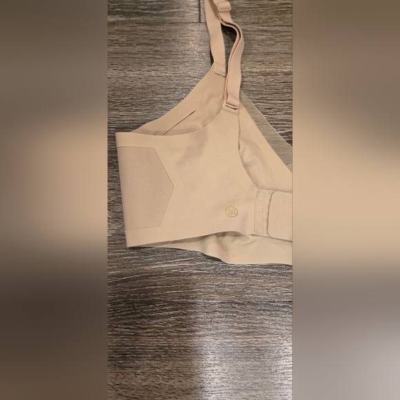 Honeylove Crossover V Neck Bra X Sand Nude Medium - Picture 8 of 12